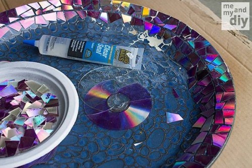 Creativity with compactdiscs! Beautiful, Light-Hearted and unique!