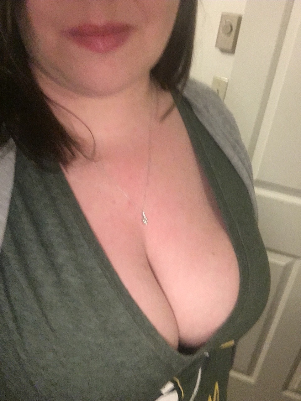 hotwifegb:  curiouswinekitten2:  It’s another GPG and CS… my favorites💕  http://hotwifegb.tumblr.com/