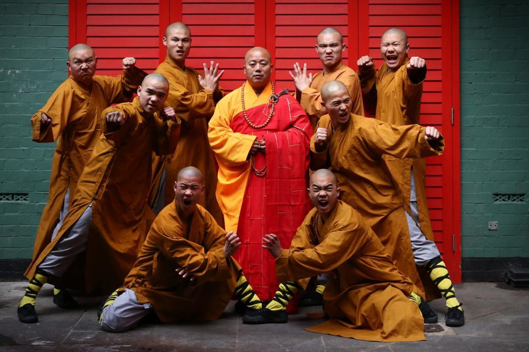 feiyueloplainshoes:  The world famous shaolin monks come to london’s Chinatown!