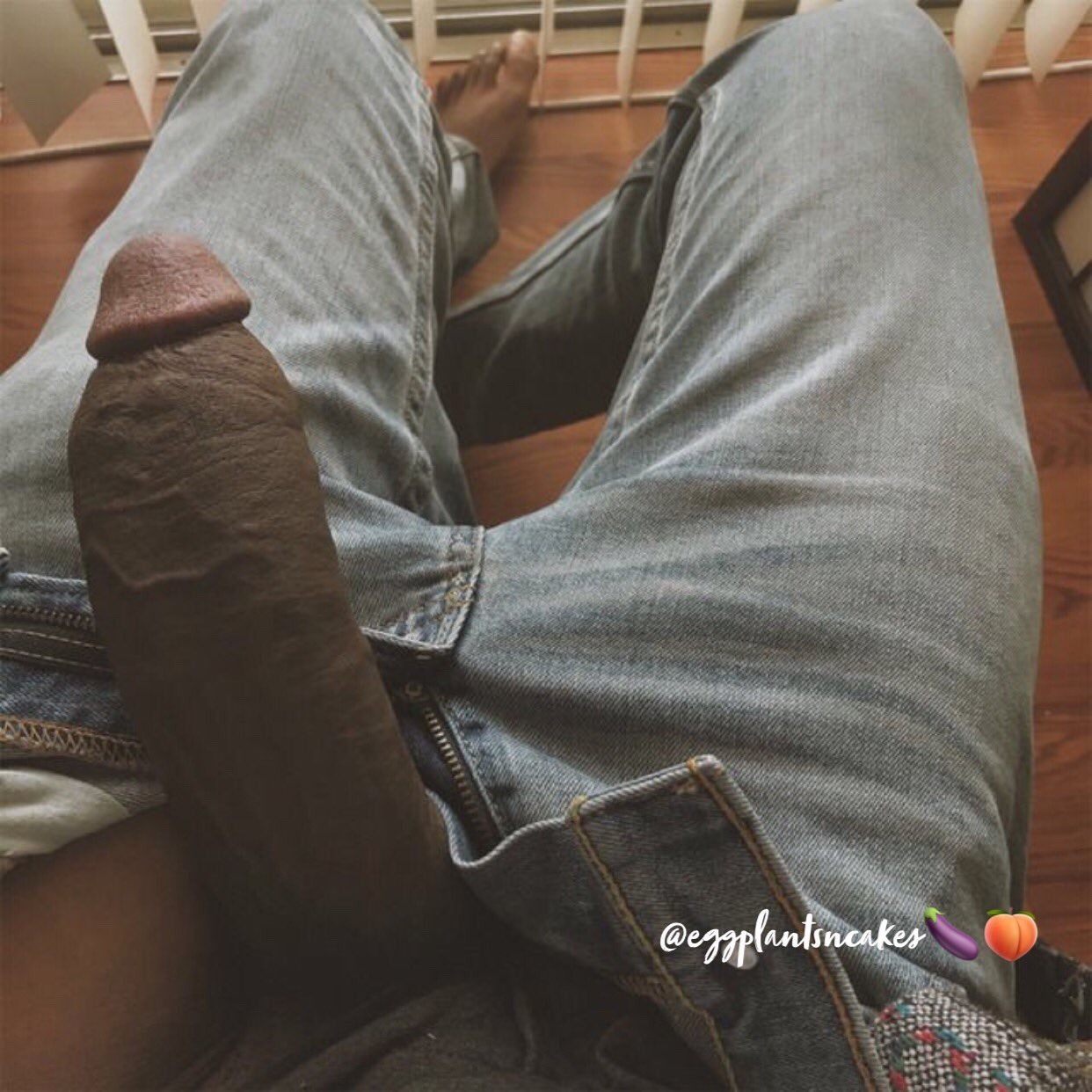 eggplantsncakes: Saturday Vibes 🍆😈 Twitter/Tumblr- Eggplantsncakes🍆🍑