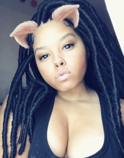 truuqueen:  I’m digging these faux locs