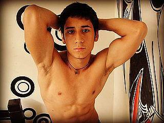 nudelatinos:  Some really hot gay jocks are on live right now at gay-cams-live-webcams.comÂ 