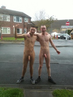 flashrs:  hotdan:  Naked hung chavs showing