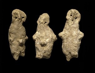 sapphic-giraffic:alilat:dildonius:125534:Early Bronze Age, Human figurine of unfired clay; very crud