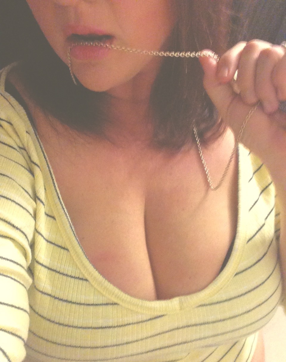 curiouswinekitten2:  ***Cleavage Sunday*** Please remember to cover the nips and