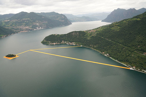 nevver: Floating Piers, Christo and Jeanne-Claude This is, um, golden.