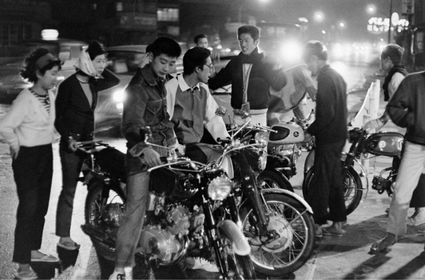 suicidewatch:  galasai: Japanese youth photographed by Michael Rougier, 1964 