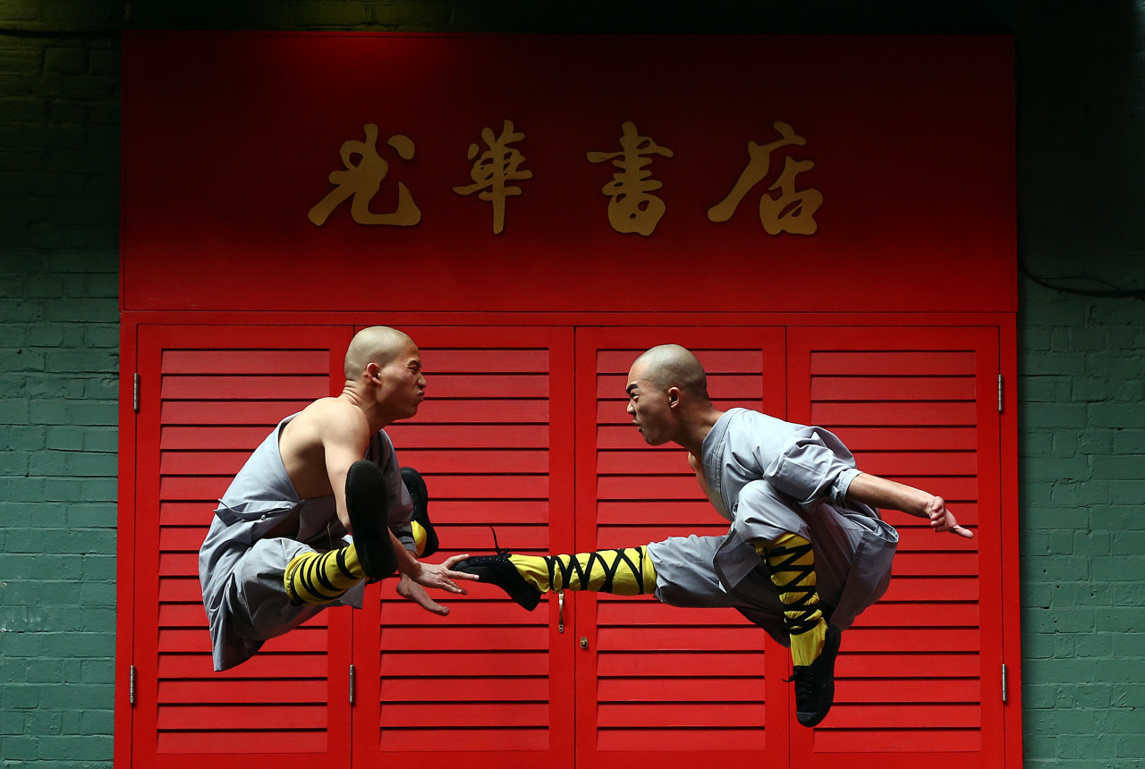 feiyueloplainshoes:  The world famous shaolin monks come to london’s Chinatown!