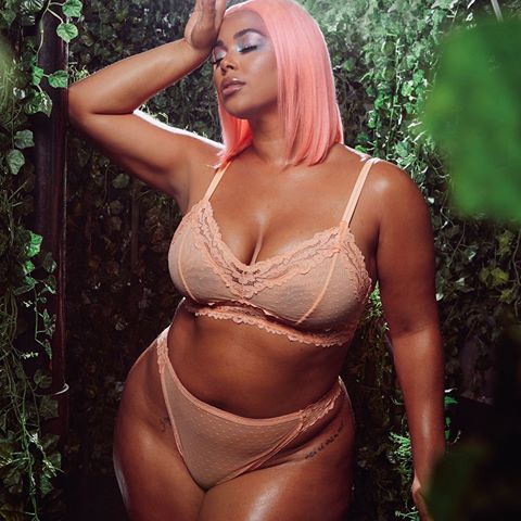 thinfatfit:  instagram.com/tabriamajors x savagexfenty