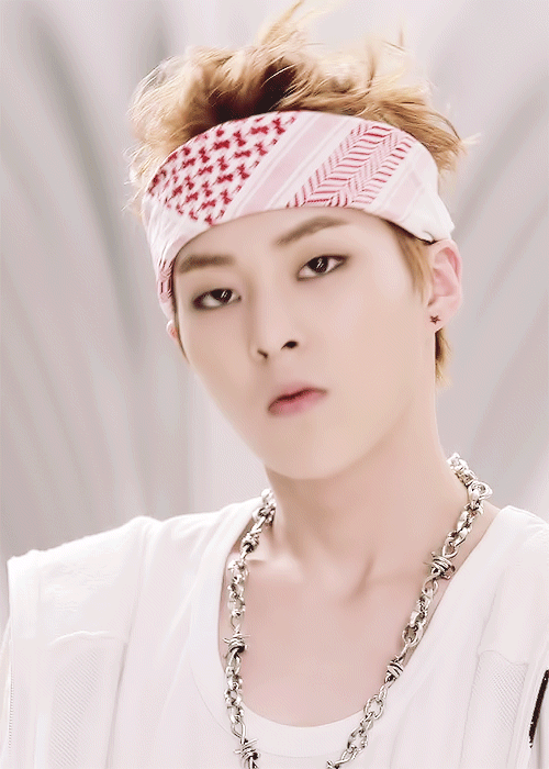 leesunkyu-deactivated20130708:xiumin’s whopping six frames.