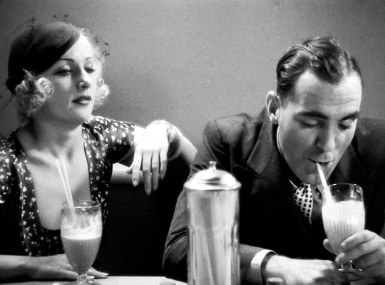 auldcine:Carole Lombard and Pat O'Brien in Virtue (1932) https://painted-face.com/