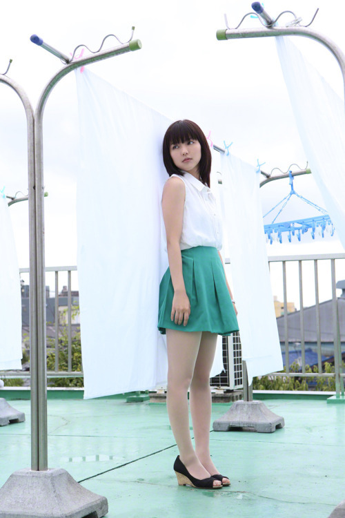 genjoshi:  passion-nippones:  Erina Mano… http://ift.tt/1BkdVkP