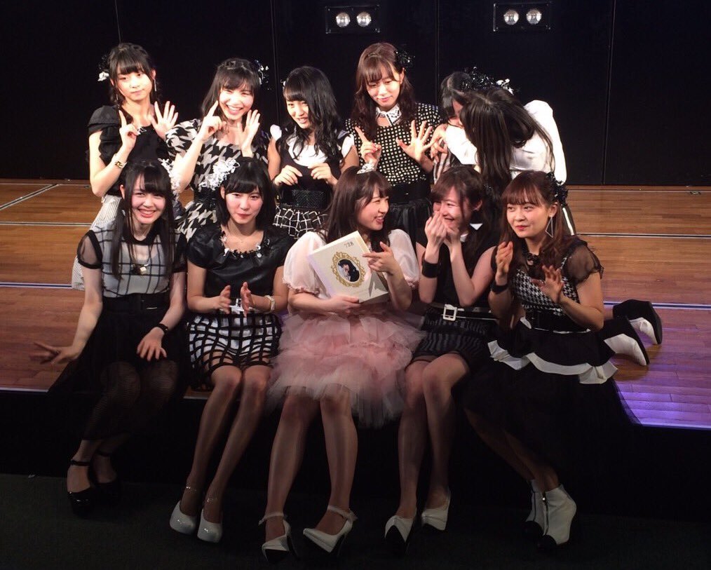 15th Generation Tweet Regarding to Naanya’s Graduation