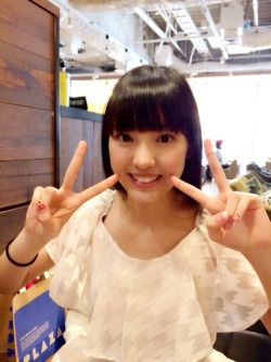 genjoshi:  sazaeallstars:  マアサ'15｜須藤茉麻オフィシャルブログ Powered by Ameba http://ift.tt/1PtASKG