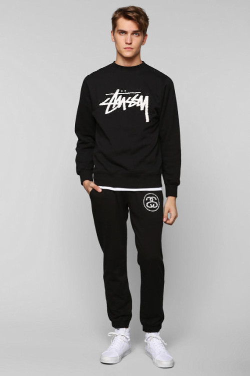 onlycoolstuff:  stussy croc world tour pullover sweatshirt urban outfitters exclusive 