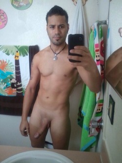 latinbastards:  chakaslatinos:  Selfie!!!