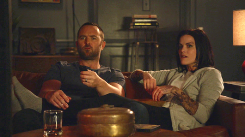 kate-dammit-run: The Weller’s Couch is my favorite recurring character this season.