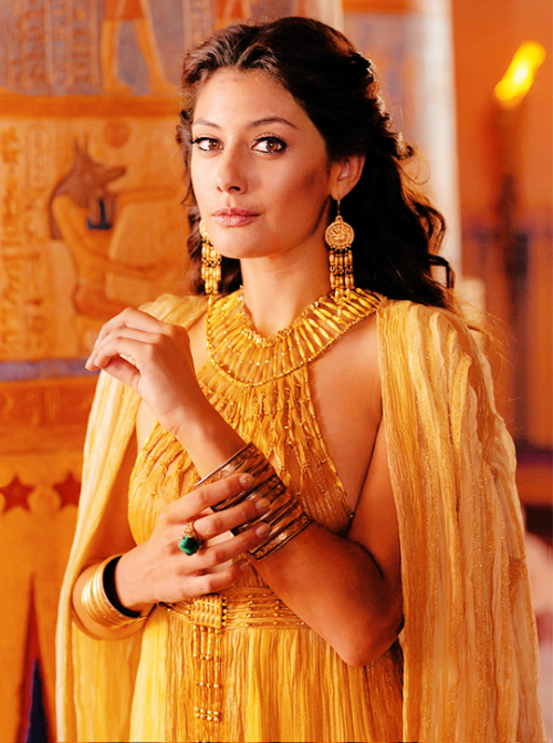 philomaela:  Sibylla Deen as Ankhesenamun in Tut (2015) 