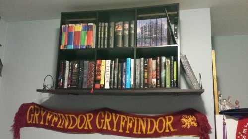 theboywhocriedbooks:boredn0w:Pictures of some of my book shelves as requested by theboywhocriedbooks