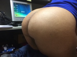 nav128:  The wife ass flash at work! 