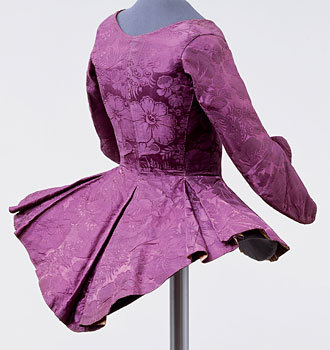 beggars-opera:18th century fashion: purpleRed | Green | Yellow