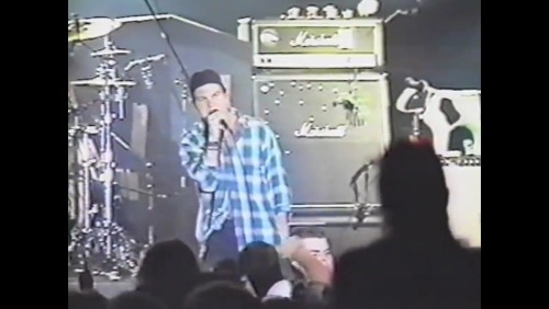 speakingasachildofthe90s:  Throw Back - Eddie And Stone in Houston, TX. 1992 (taken from gndcd402’s awesome channel on YouTube)