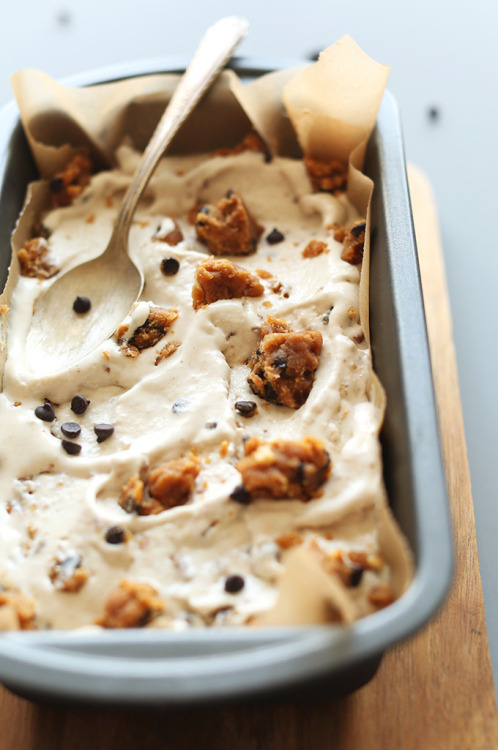 verticalfood: Peanut Butter Cookie Dough Ice Cream (by Minimalist Baker)