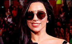 ilivefortheapplause:  Lady Gaga at the red carpet from the 2013 MTV VMAs. 
