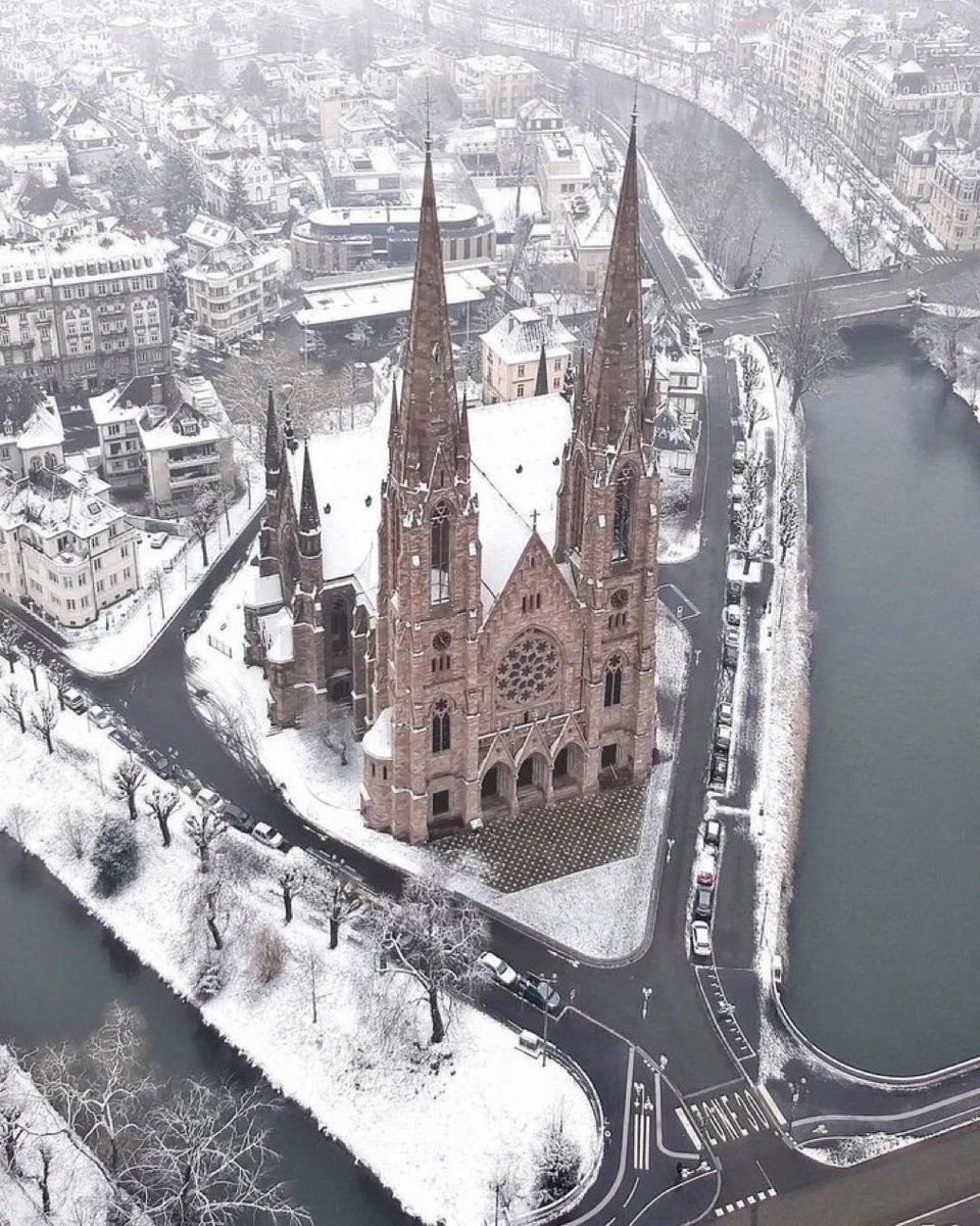 Strasbourg.  ❄️Karlı bir...