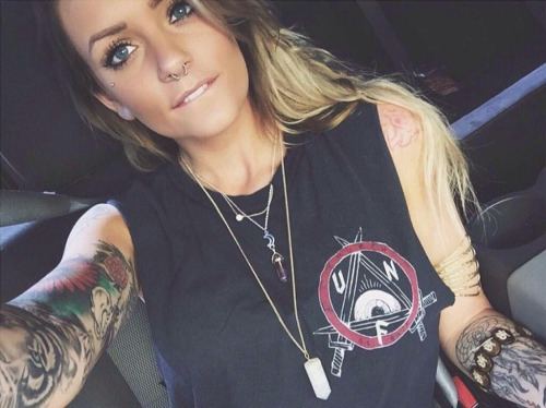 itsall1nk:  More Hot Tattoo Girls athttp://itsall1nk.tumblr.com