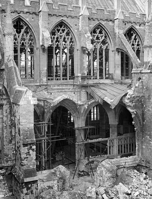 mostly-history: Bomb damage to Exeter Cathedral (May 1942).