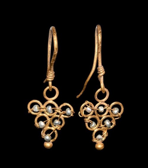 Greek Gold Earrings with Pearl Seed Beads, 3rd Century BC