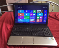 mutualize:  Okay so this got deleted, so im adding it again   2014 giveaway - an excellent condition Windows 8 Laptop My sister gave me her old laptop and said i could use it in a tumblr giveaway, (she just got a macbook so yeah this laptop is not needed)