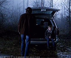 winchesterandwinchester:  How to make a mini-van look like a MINI-van by Jared Padalecki