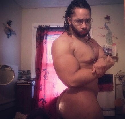 candymancrushsaga:  blksunder:OH MY!!  Bhiiii