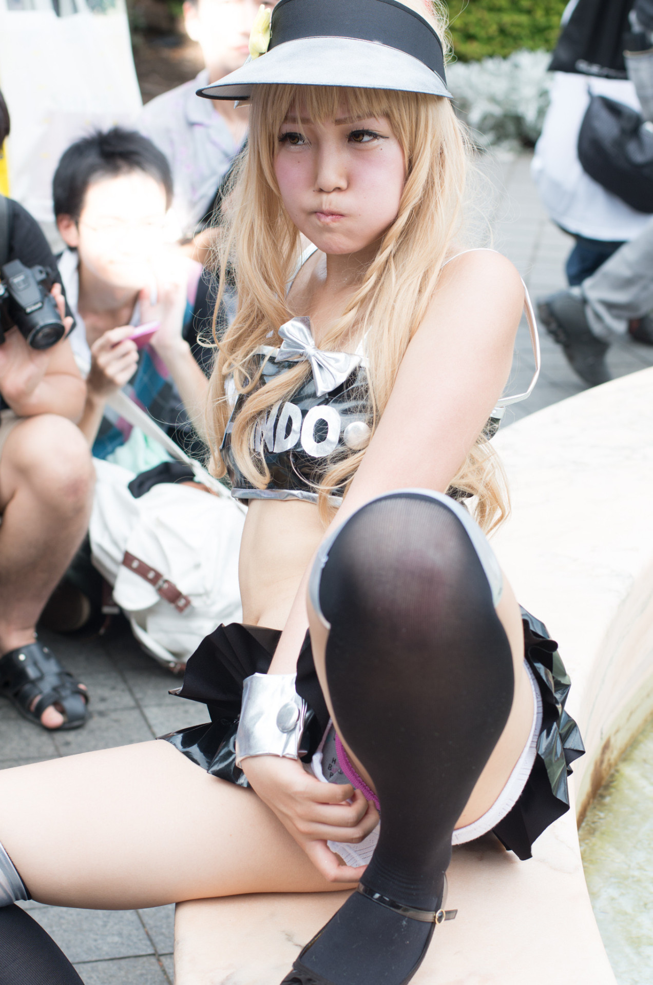 cosplaygirl:  コミケのｺｽﾌﾟﾚｴﾘｱがすごいことになっている件ｗｗｗ :