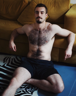 Porn photo hairymenforu: Amazingly sexy man!