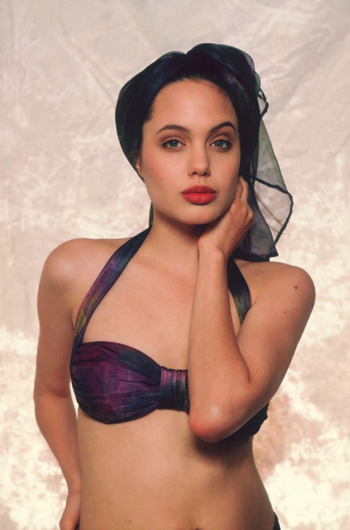 iheart-brangelina:Angelina Jolie by Karl Larsen/Coleman-Rayner (1991) pt. 2