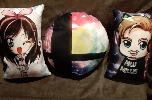 Final batch of new pillows. #vtuber #aichan #kizunaai #lunakaguya #pewdiepie #ssbu #smashball https: