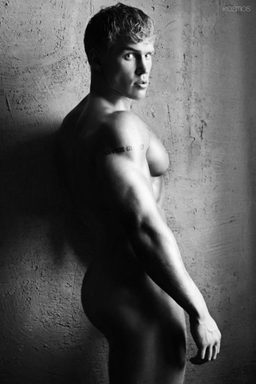 Hot Men In Action