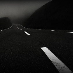 vurtual:  road (by femtowork)