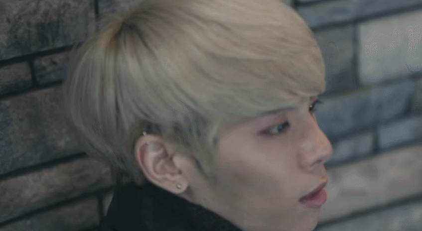 dakiutwahida:  SHINee Jonghyun- SHINee 2015 Season greeting - part 1  BE ACE  