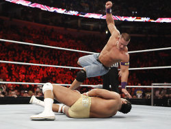 rwfan11:  Del Rio … lucky for us he wears thongs sometimes, so we can get butt shots like this!