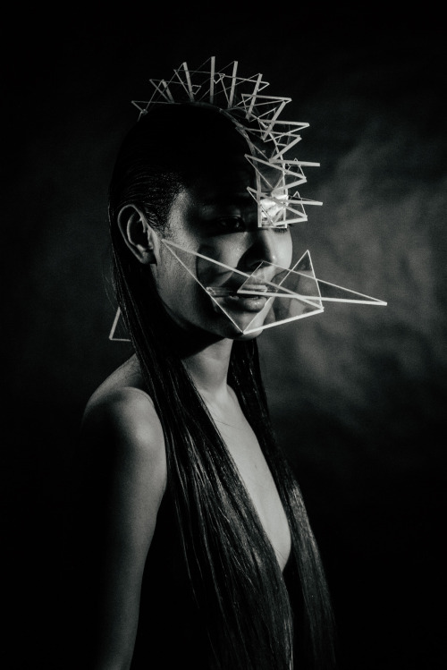 emily-hollins:  So this is one of my latest projects. For this project I was i a group of 4 and together we had to make a contemporary fashion head piece. Our inspiration for this was originally medieval torture devices and we then developed this to make