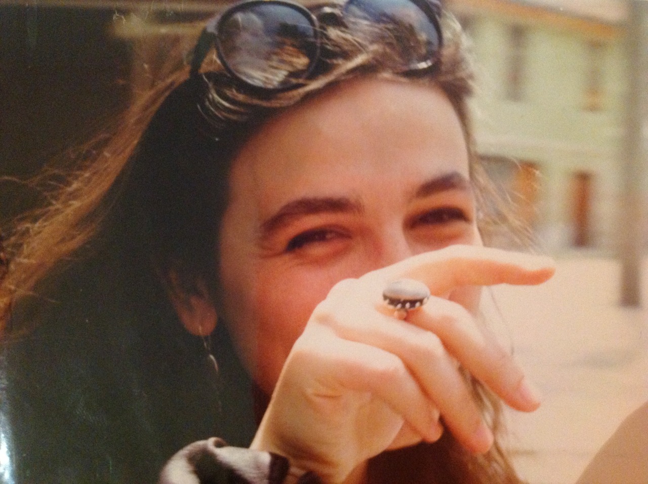 mahagani:  my amazing mother, dont remove the source x  Stunning!