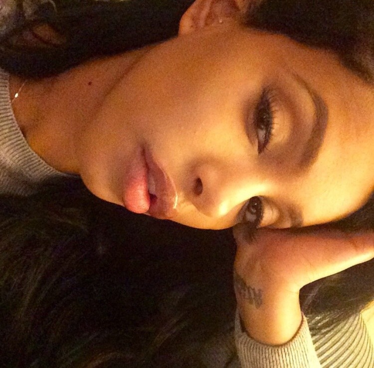 bombshellssonly:  @the_jodiejoe
