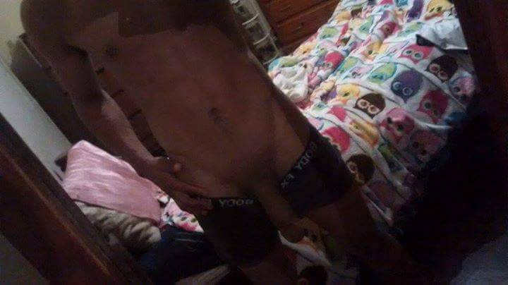 rgkevina:  Hetero 18 anos de México. 