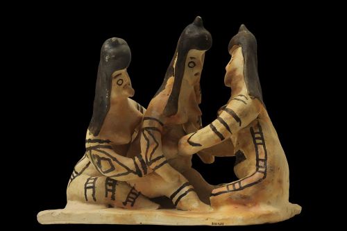 Women giving birth, pre-Columbian terracotta statuette from South America