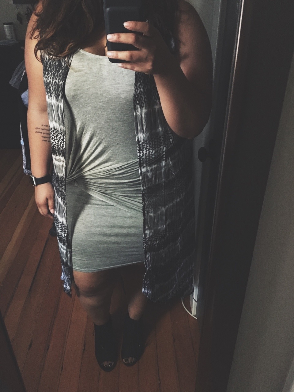 chicana-chingona:If you look good, you feel good. If you feel good, you do good.