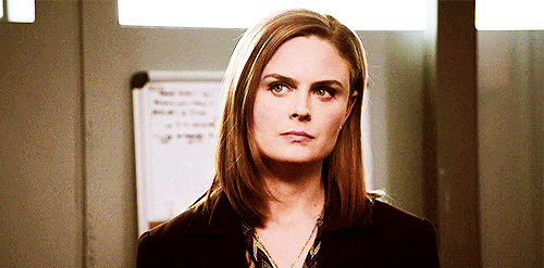 holdingontoyoufordearlife:Bones - 10x01 - The Conspiracy in the Corpse